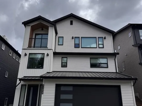 11058 Lockwood St, Maple Ridge, BC V2W 1Z6