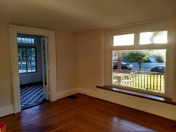 4th image of 3480 Cheviot Ave #1F