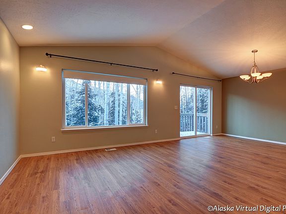 3rd image of 20216 Glacier Park Cir