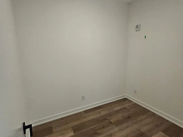 33 Erie Ave #614 — Photo 24