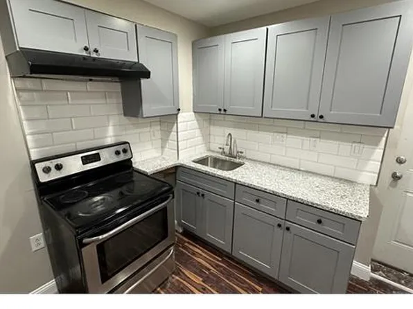 2026 W Oxford St, Philadelphia, PA 19121