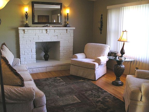 2nd image of 11918 Cheryl Dr