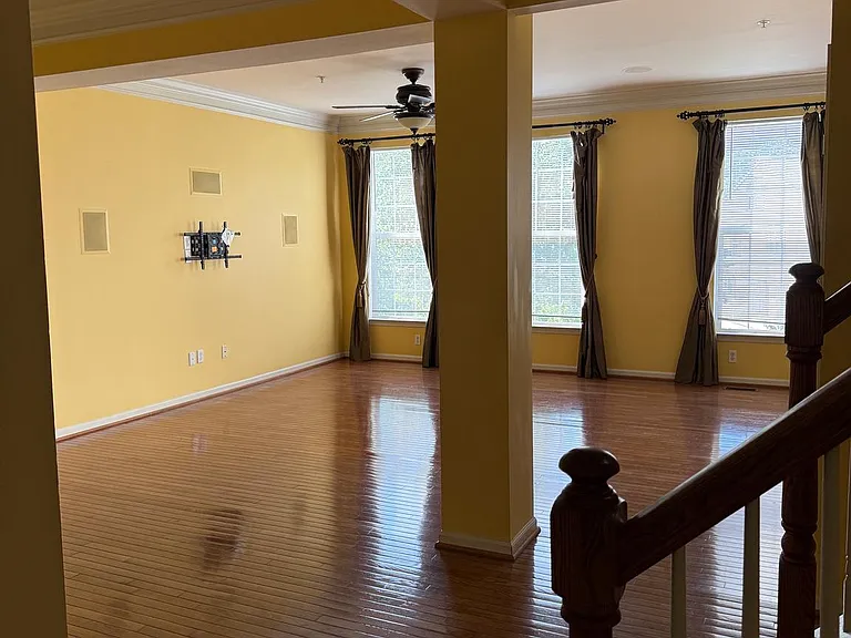 116 Fringetree Dr — Photo 3