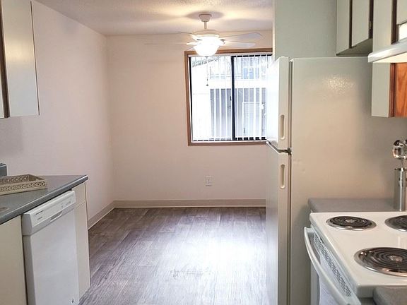 4th image of 1115 NE 105th St APT 34