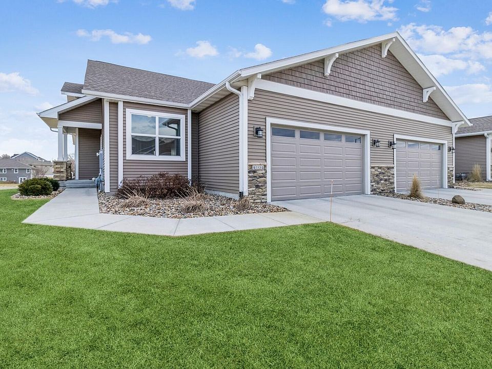 1st image of 4104 Aldrin Ave