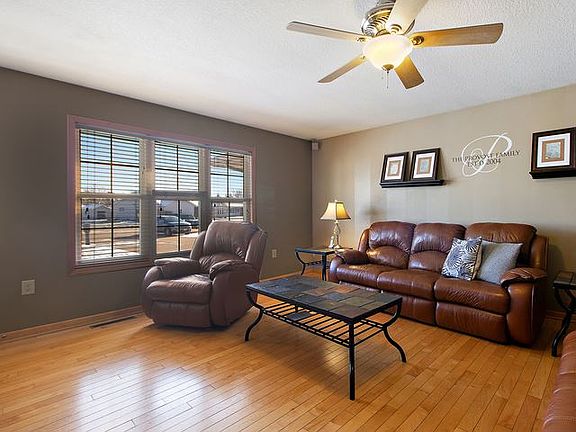 2nd image of 1189 Swan Dr
