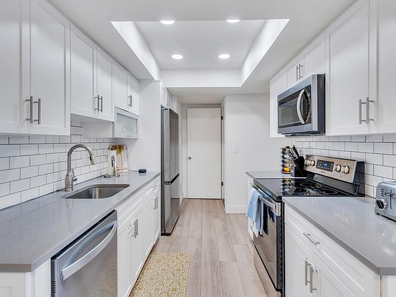 Main floor kitchen