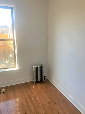 Rented by Clove Realty LLC | media 5