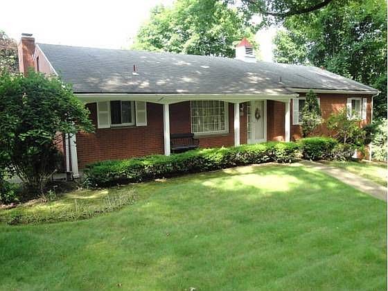 2nd image of 64 Holland Rd