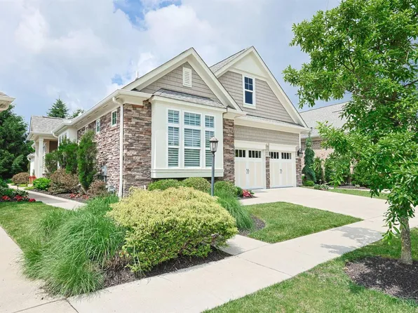 115 Candlewood Cir, Montgomery, OH 45249
