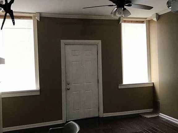 3rd image of 1787 Elmore St