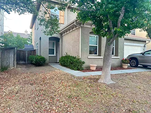 22358 Hawthorn Ave Photo 1