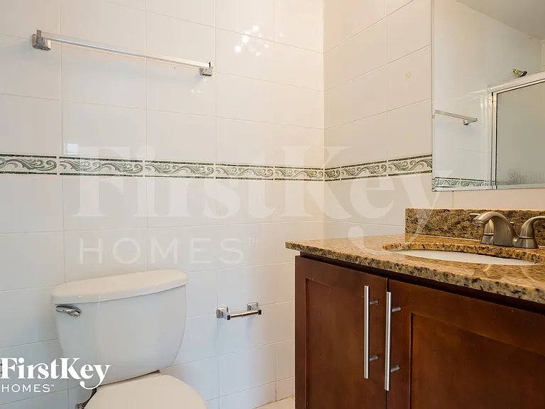3430 NW 34th St — Photo 10