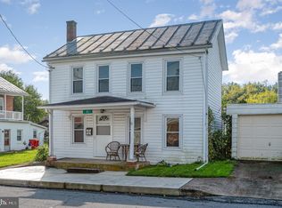 81 Broad St, Newville, PA 17241