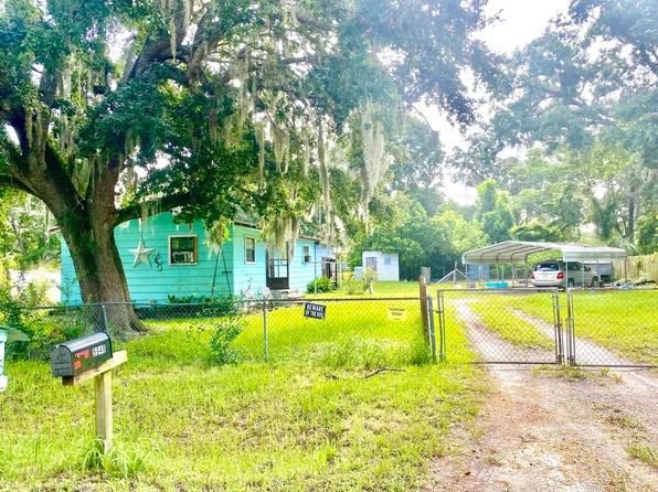 5949 Vermont St, Mims, FL 32754