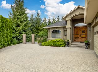 3103 Thacker Dr Unit 9, West Kelowna, BC V1Z 1X5