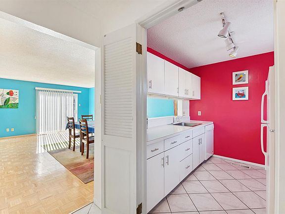 5th image of 10332 Corbeil Dr