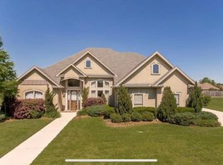 304 Lac Iberville Dr, Luling, LA 70070