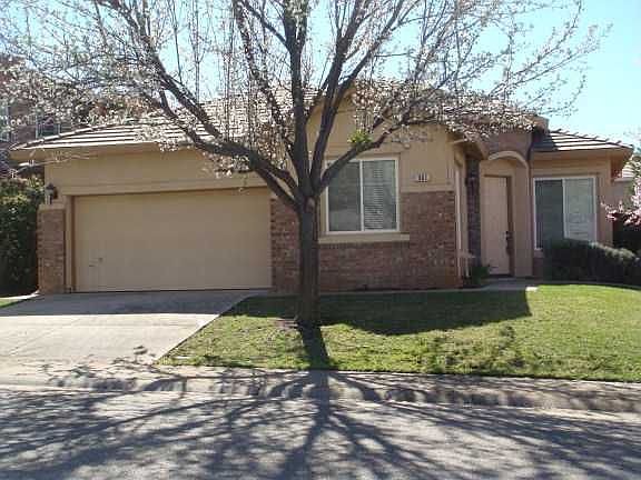 1st image of 961 Cameron Dr