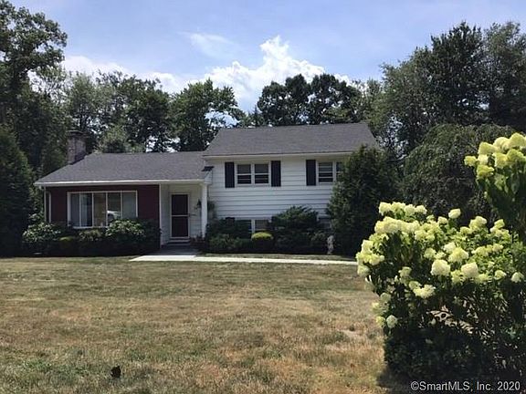4th image of 36 Nutmeg Ln