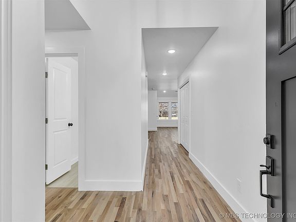 4th image of 1503 N Louisville East Ave