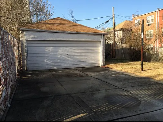 Sold by Metrostar Realty Corp. | media 6