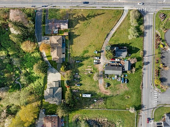 3rd image of 7516 64th Avenue NE