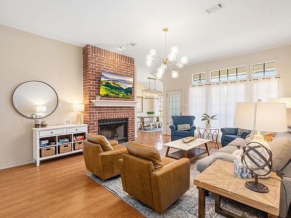 2nd image of 3009 Durango St