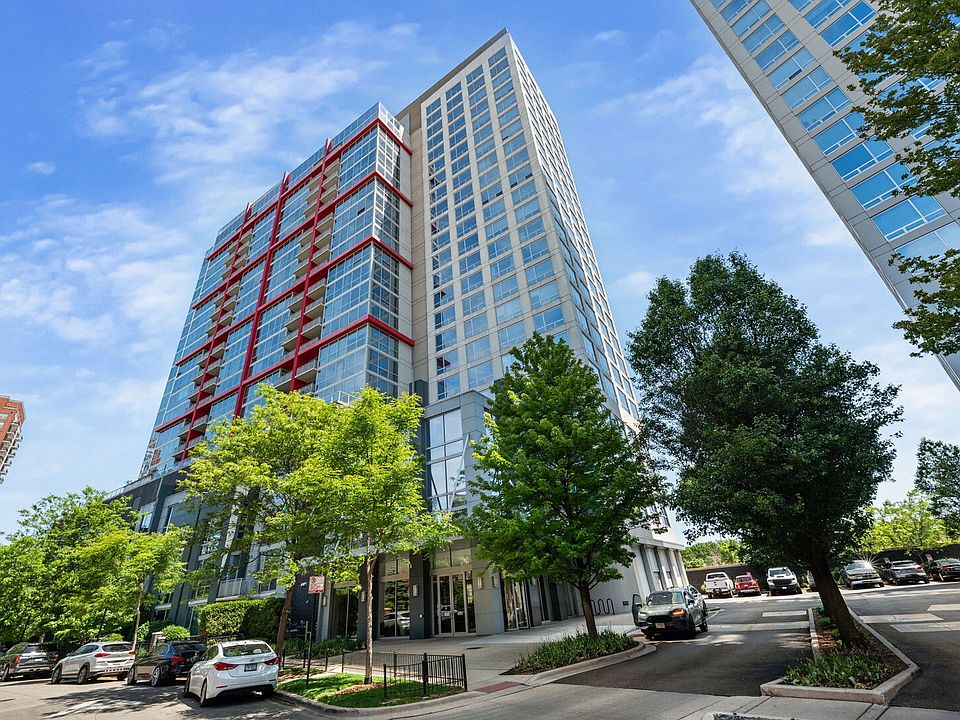 1st image of 1841 S Calumet Ave APT 803