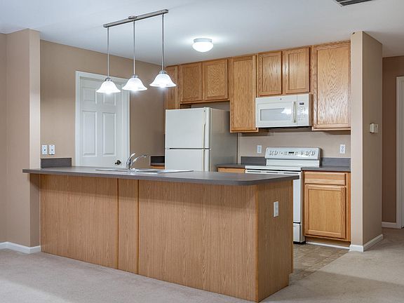 5th image of 780 Amberly Dr Unit C