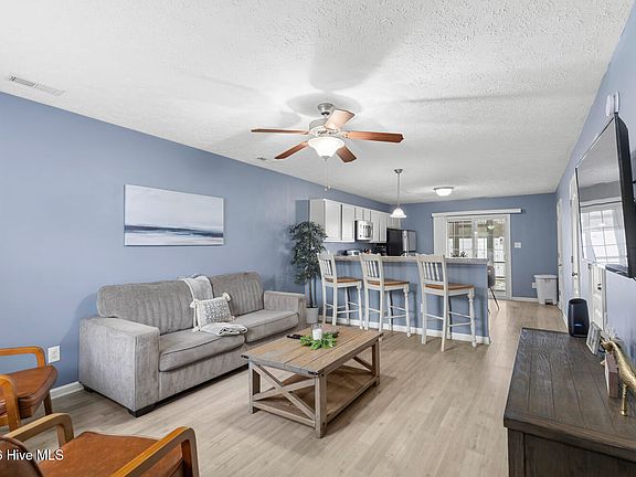 5th image of 200 Glen Cannon Drive