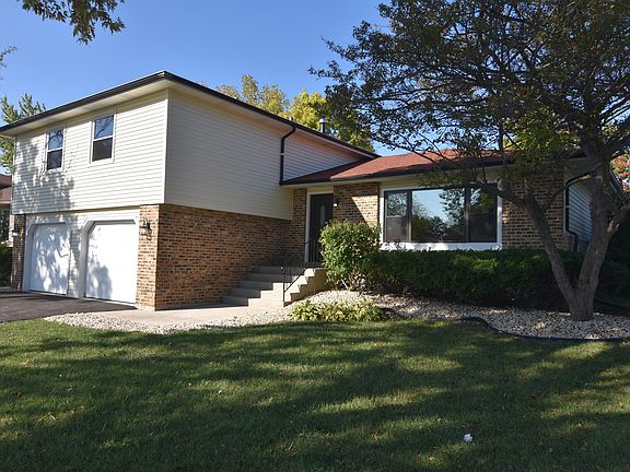 3rd image of 22119 Hillside Dr