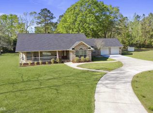 17001 River Heights Dr, Vancleave, MS 39565
