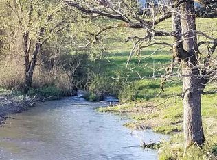 11 Duncan Ln, Story, AR 71970