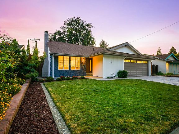 4th image of 145 Venado Way