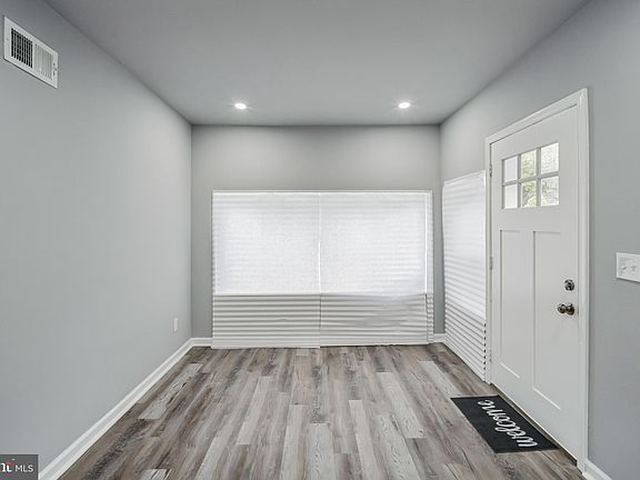 3rd image of 1834 72nd Ave