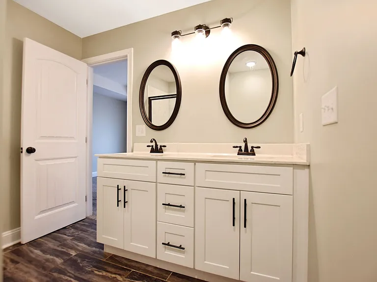 493 Woodtrace Dr — Photo 12