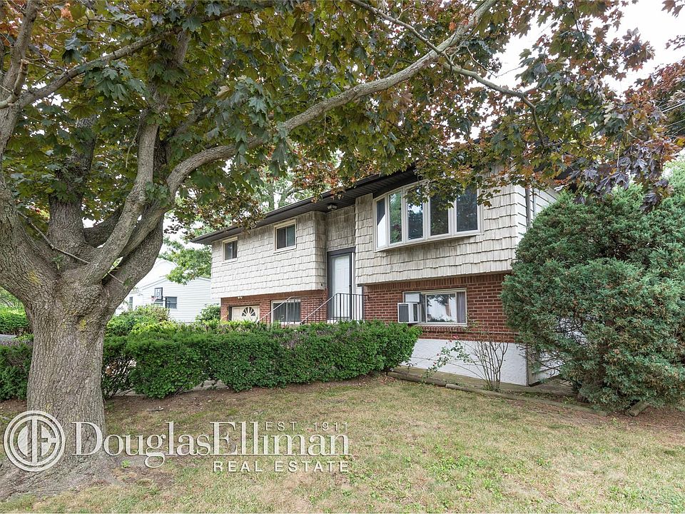 1st image of 304 Myrtle Ave