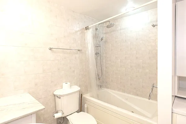 Rented by Corcoran | media 28