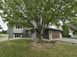 6810 110th Ave N, Champlin, MN 55316