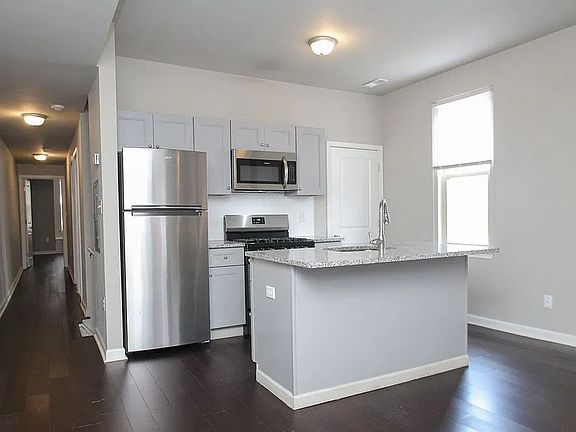 2nd image of 1632 N 29th St Floor 2