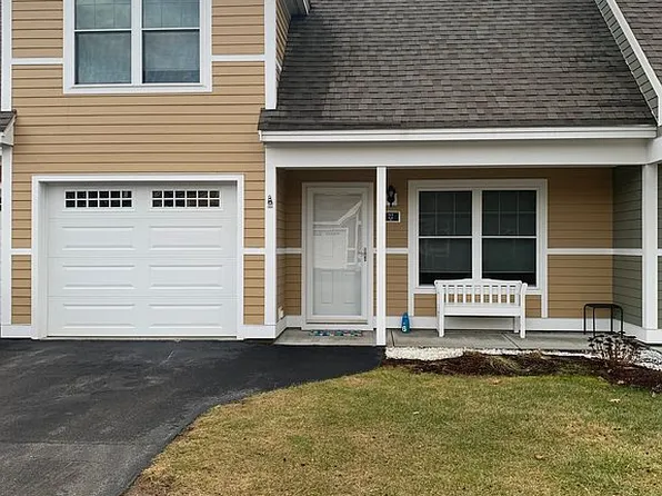 22 Agatha James Dr, Kennebunk, ME 04043