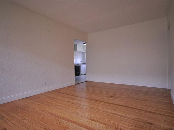 5th image of 7635 Dickens Ave APT 7