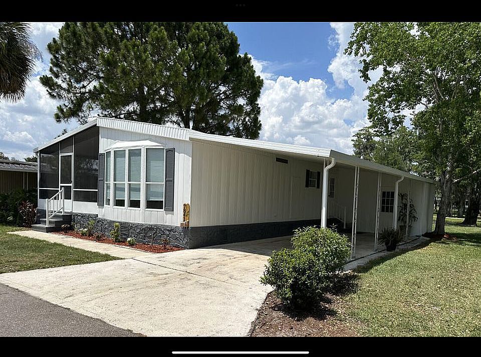 1st image of 7841 Edgelake Dr