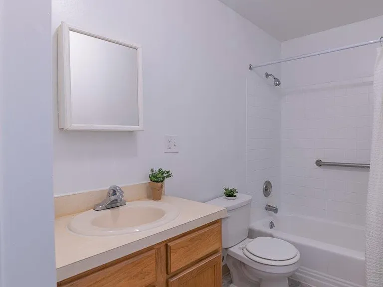 Ocean Terrace Apartment Homes — Photo 13