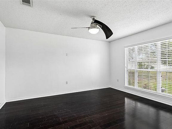 4th image of 1132 Indigo Ct