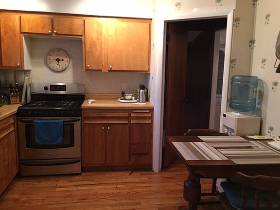 4th image of 64 Oriole Street