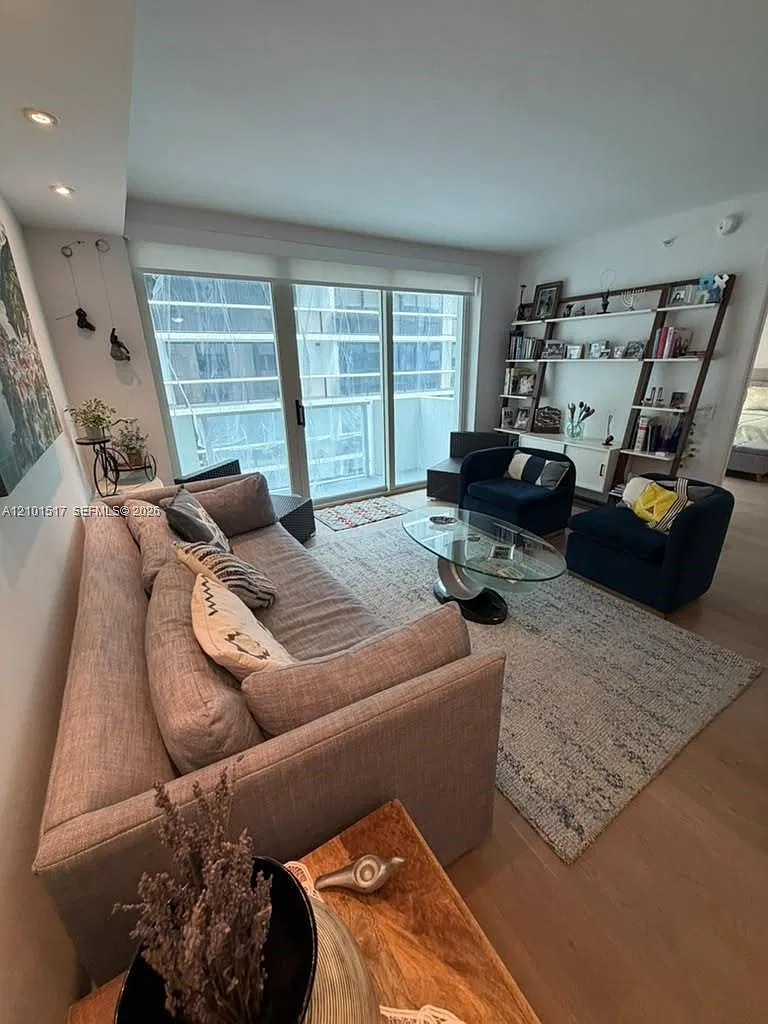 Spiaggia Ocean Condo — Photo 1
