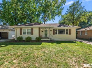2104 Parkview Dr, Springfield, IL 62704