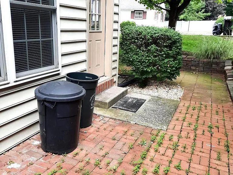 51 N Cherry St — Photo 3